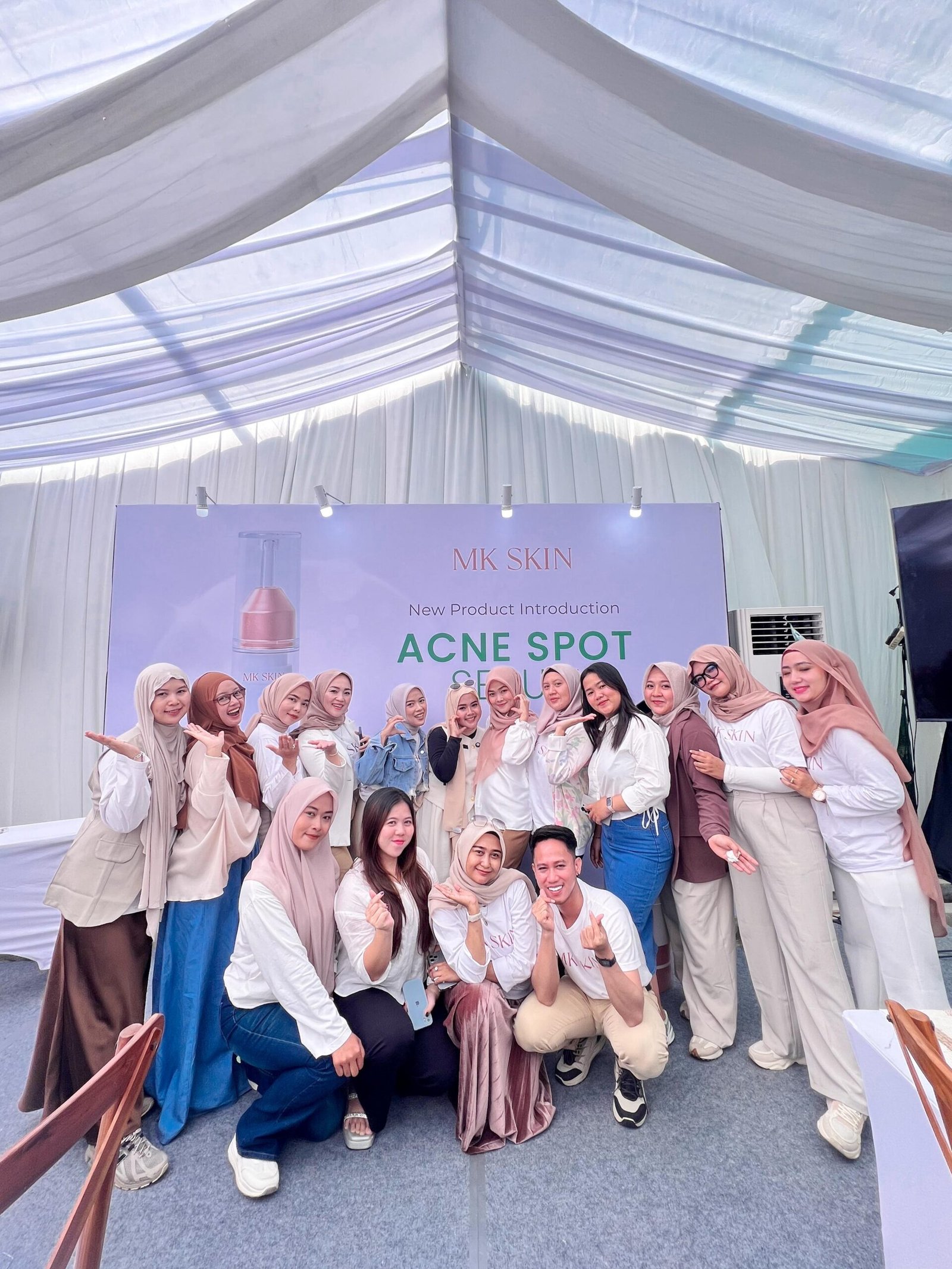 Soft Launching MK SKIN Acne Spot Serum 4